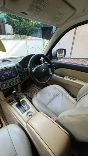 Ford Everest 2012