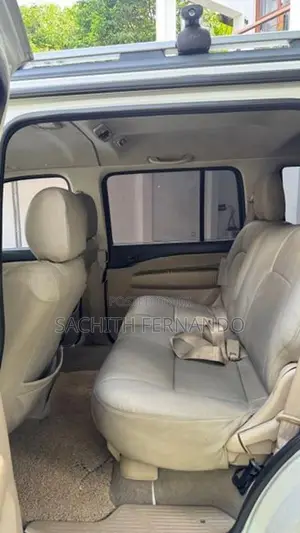 Ford Everest 2012