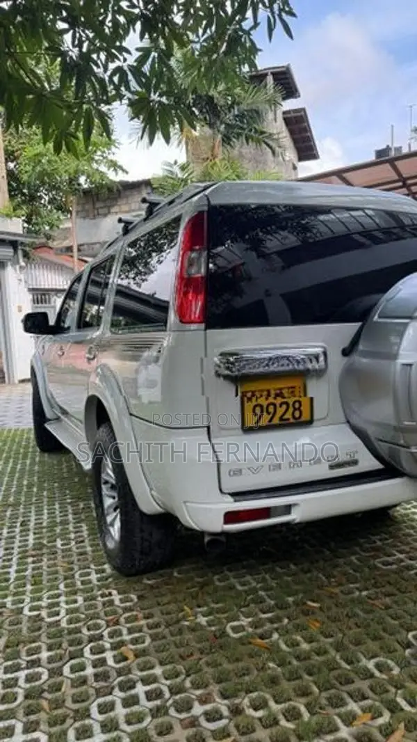 Ford Everest 2012