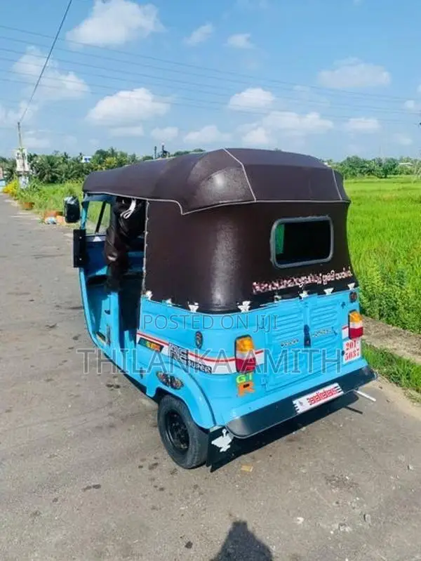 Bajaj RE 1995
