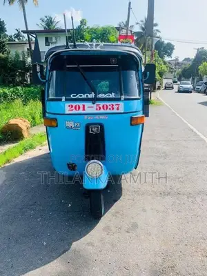 Bajaj RE 1995