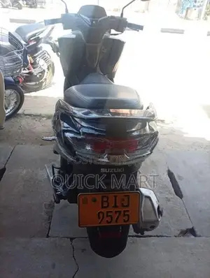 Suzuki Burgman 2020