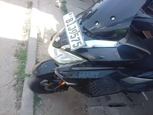 Suzuki Burgman 2020