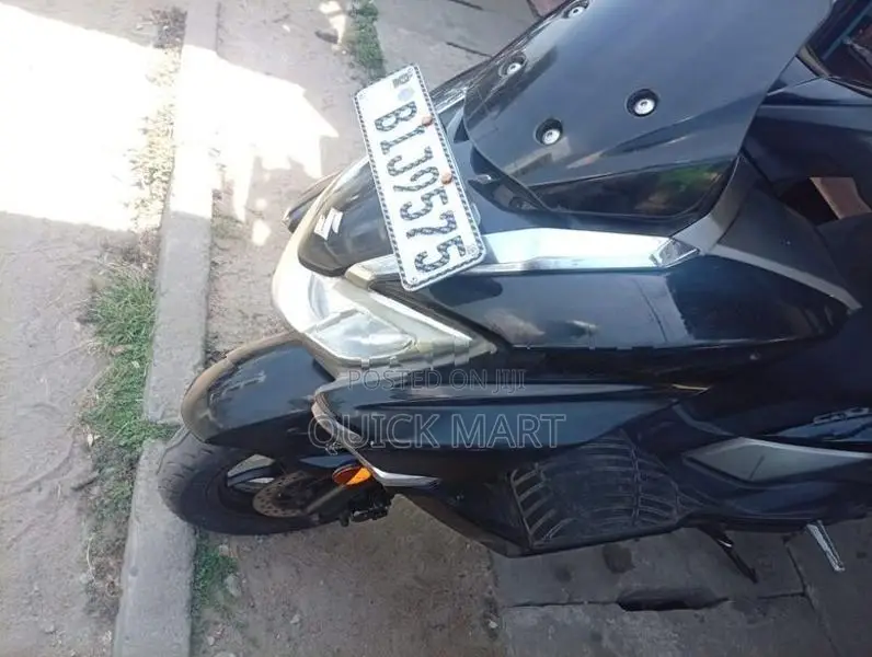 Suzuki Burgman 2020
