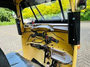 Bajaj RE 2000
