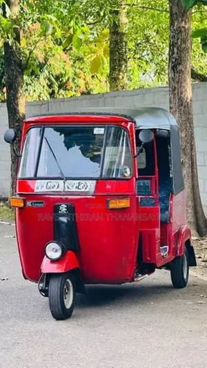 Bajaj RE 2006