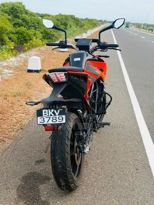 KTM duke 160 2026