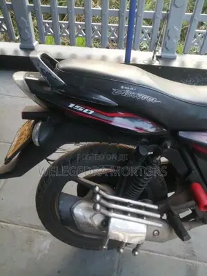Bajaj Discover 2012