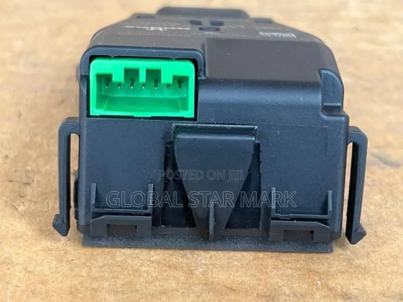 HONDA VEZEL (2014–2018) RADAR SENSOR (WINDSCREEN) – RECONDITION