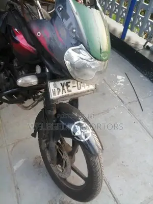 Bajaj Discover 2012