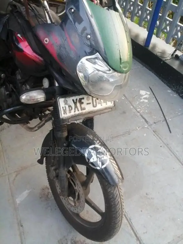 Bajaj Discover 2012