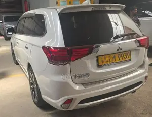 Mitsubishi Outlander 2015