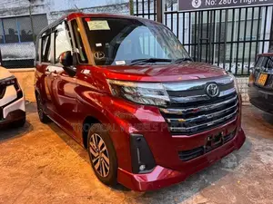 Toyota Roomy Custom G 2023