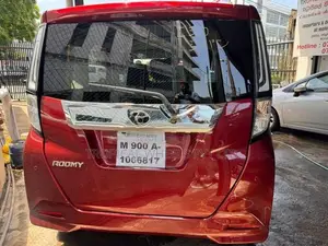 Toyota Roomy Custom G 2023