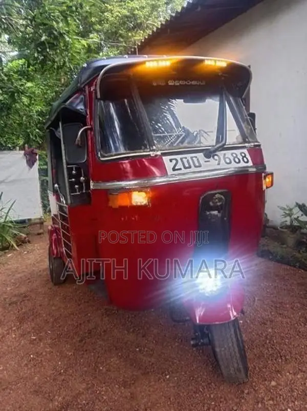 Bajaj RE 1991