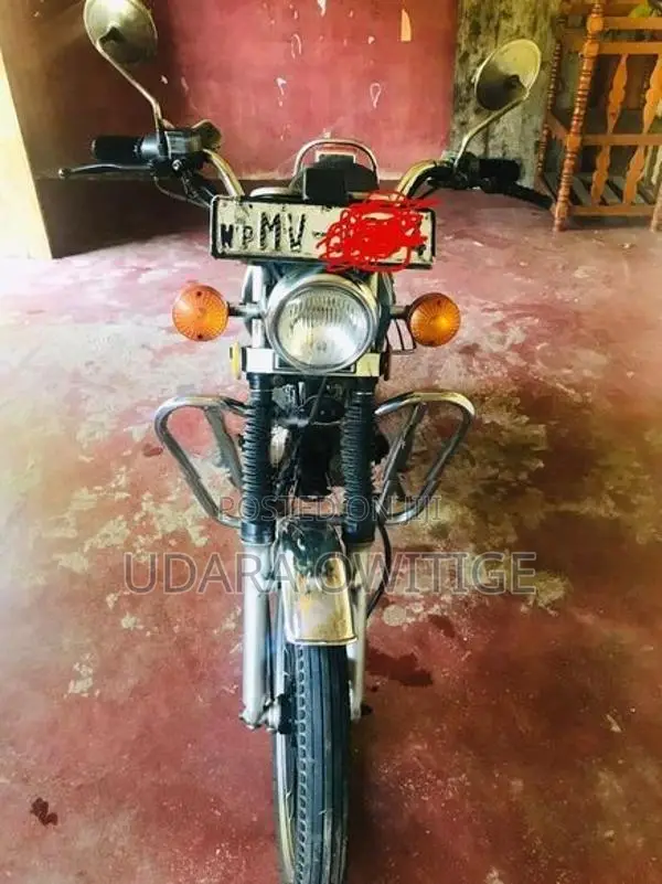 Suzuki GN 125 DD 2002