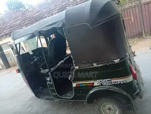 Bajaj RE 2003
