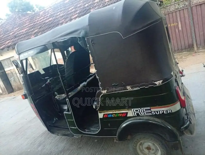 Bajaj RE 2003