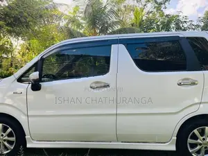 Suzuki Wagon R Stingray 2018
