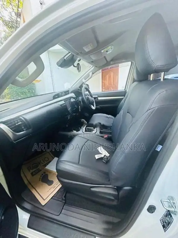 Toyota Hilux 2023