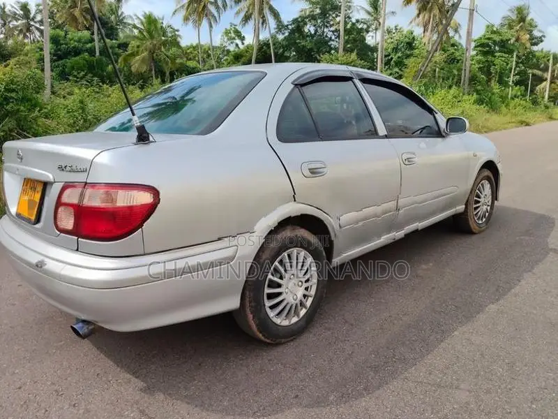 Nissan N 16 CAR 2000