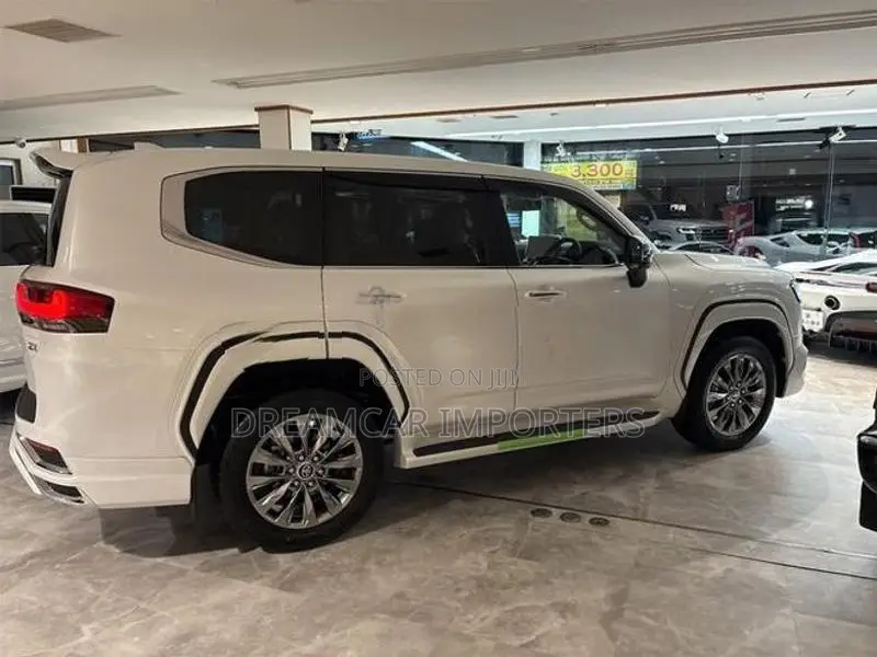 Toyota Land Cruiser Sahara LC300 ZX Diesel 2026