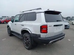 Toyota Land Cruiser Prado 250 VX 2025