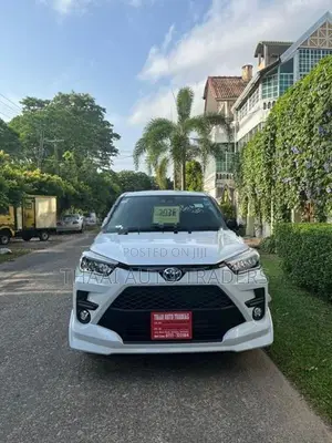 Toyota Raize Z Hybrid BSM 2026