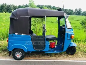 Bajaj RE 4 Stroke 2010