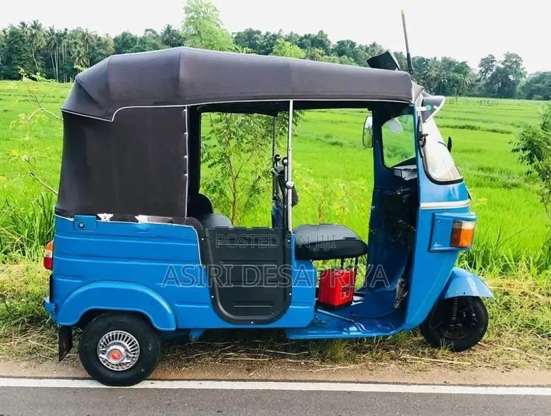 Bajaj RE 4 Stroke 2010