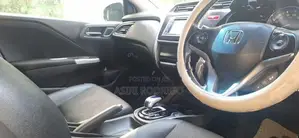 Honda Grace 2017