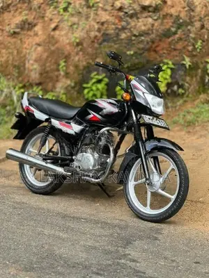 Bajaj CT100 2005