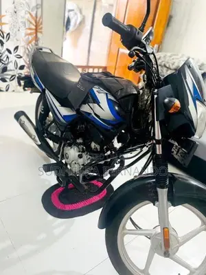 Bajaj CT100 ES 2023