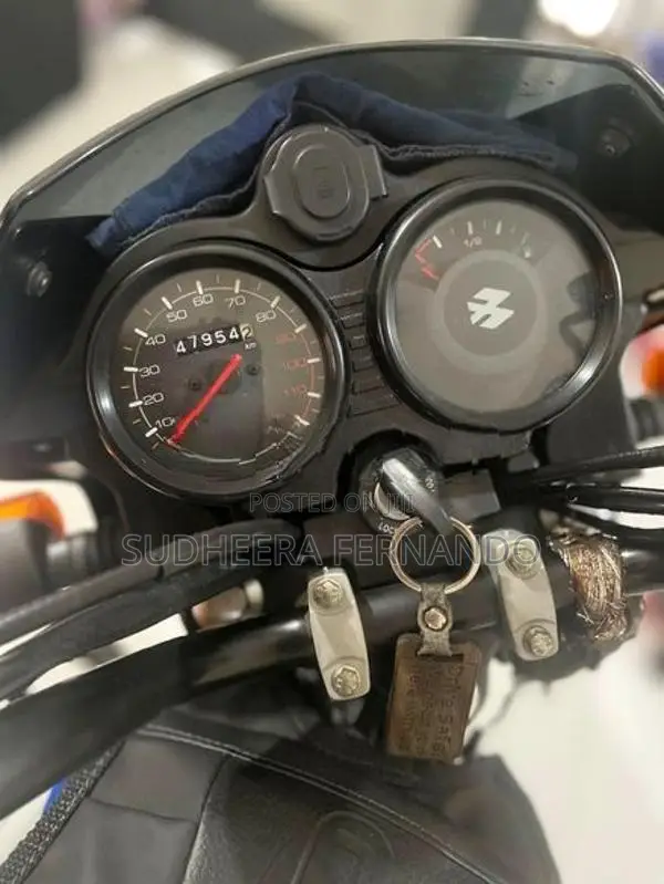 Bajaj CT100 ES 2023