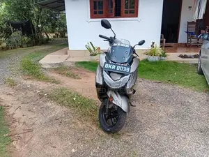 Suzuki Burgman 125 2025