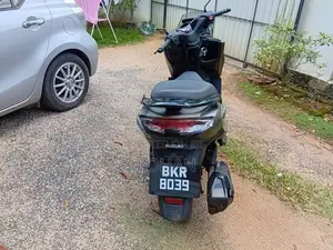 Suzuki Burgman 125 2025