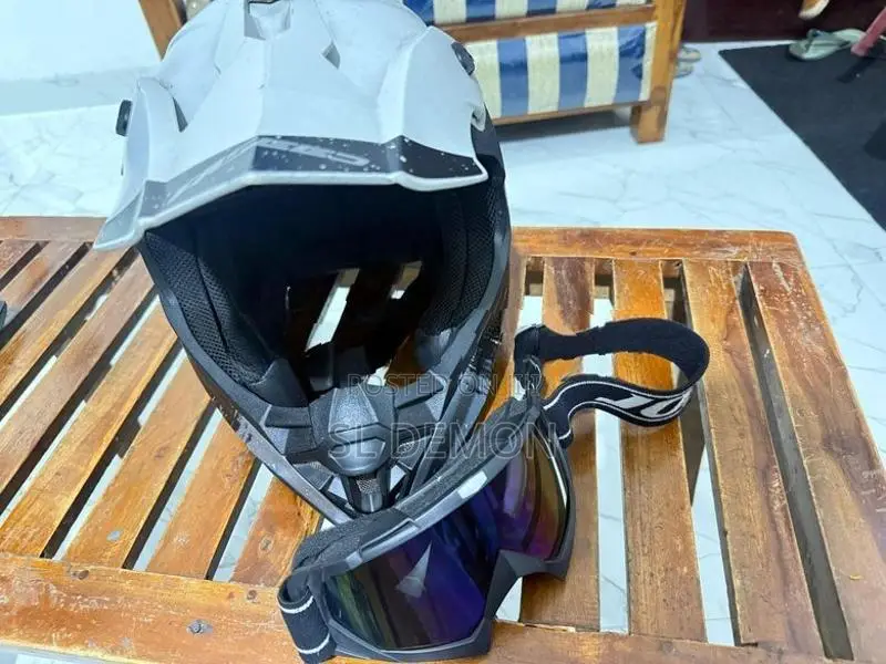 Full Face Helmet