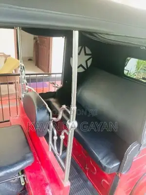 Bajaj RE 2014