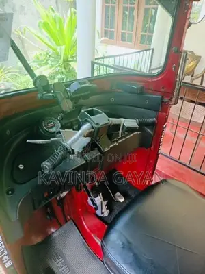 Bajaj RE 2014