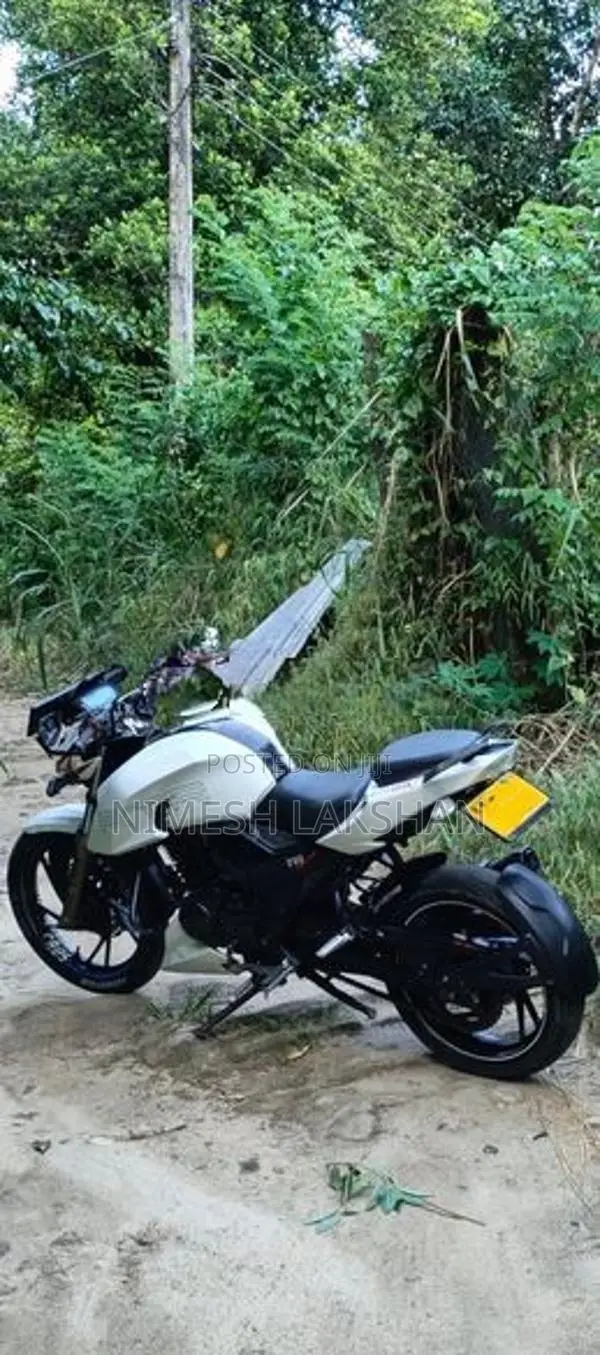 TVS Apache 2017