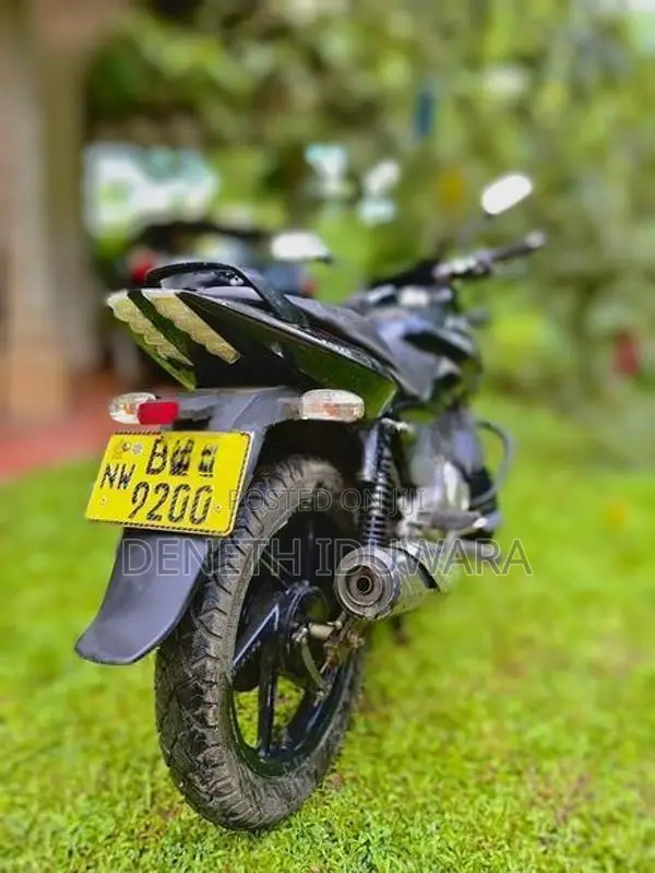 Bajaj Pulsar 150 2016
