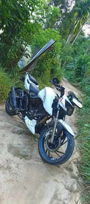 TVS Apache 2017