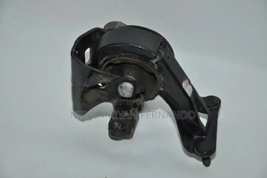 Toyota Prius ZVW30 Gear Box Mount