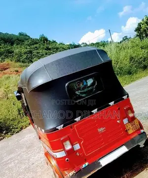 Bajaj RE 2002
