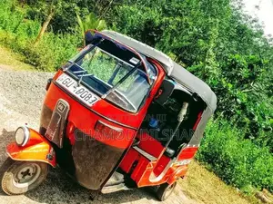 Bajaj RE 2002