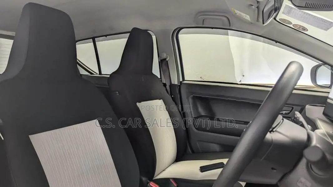 Daihatsu Mira G 2025