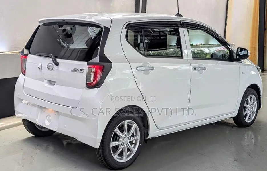 Daihatsu Mira G 2025