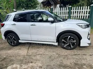 Toyota Raize Z Hybrid 2025