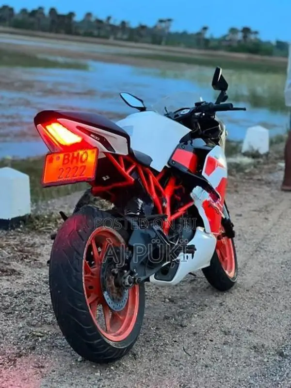 KTM RC 200 2018
