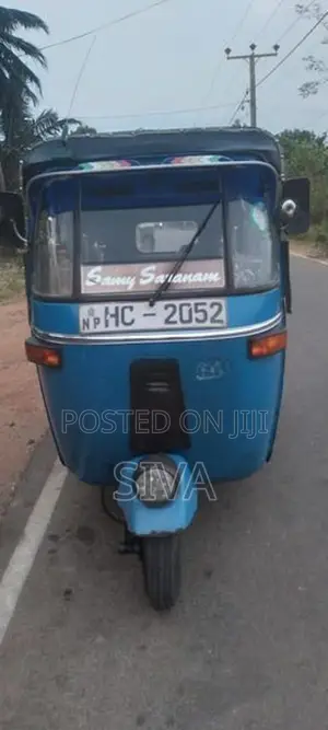 Bajaj RE 2004